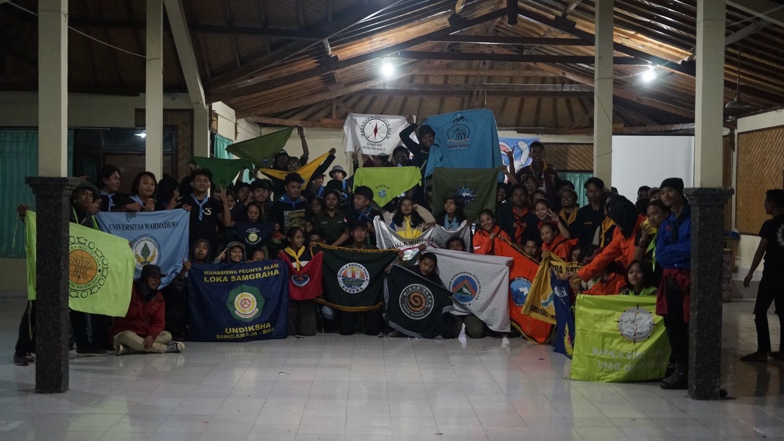 Avtobusdagi yapon pornosi kesildi.